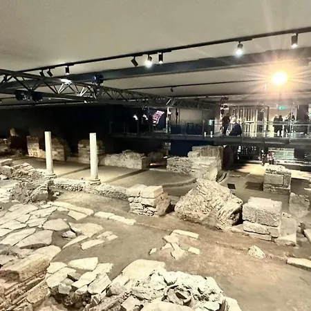 Modern Est.6 아파트 *