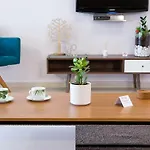 Apartment Modern Est.6 *